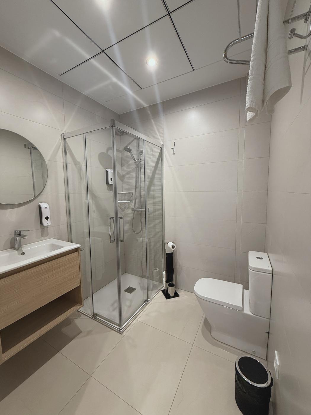 Baño del apartamento Quercus Alcornoque